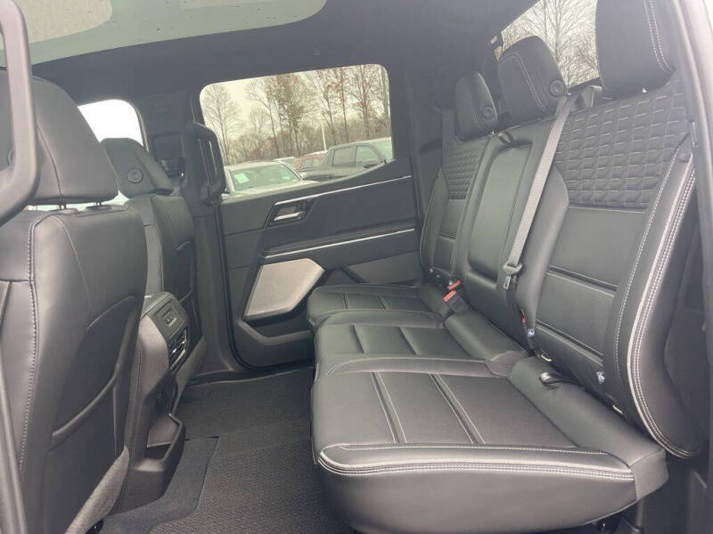 2024 GMC Sierra EV Denali Edition 1