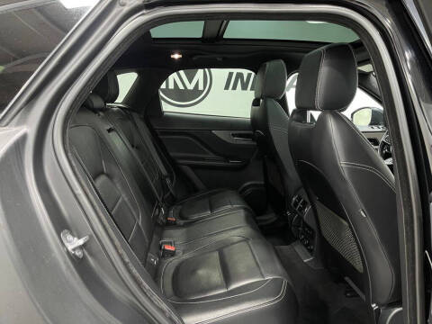 2018 Jaguar F-PACE S