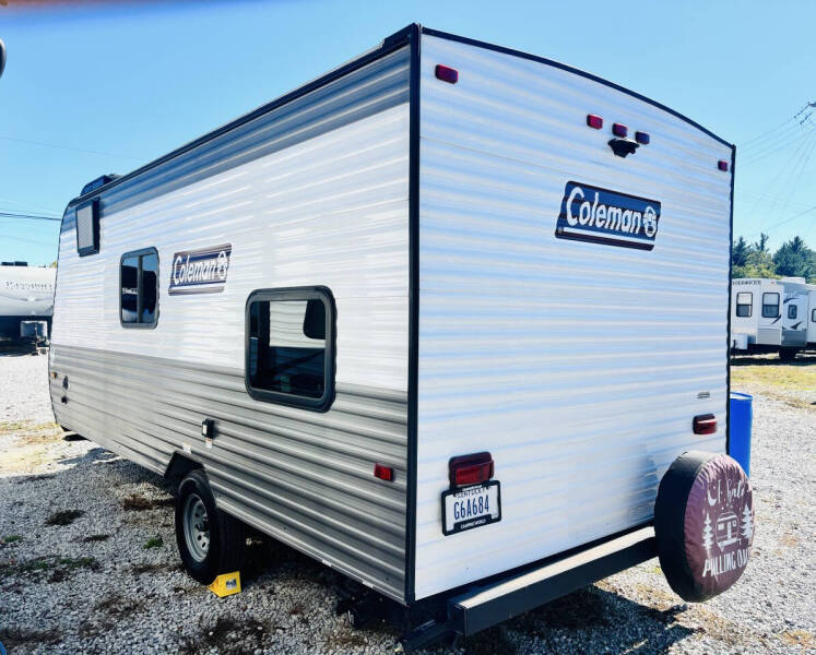 2023 Coleman Lantern 17B