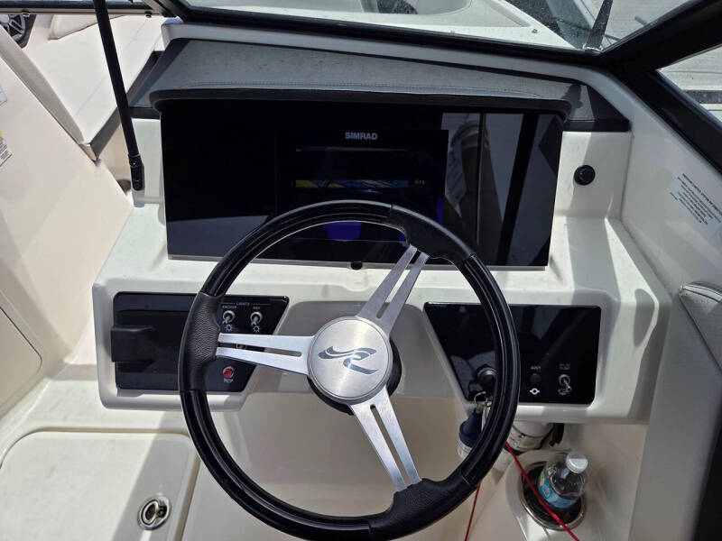 2022 Sea Ray SPX 190