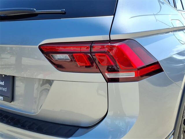 2023 Volkswagen Tiguan SE R-Line Black