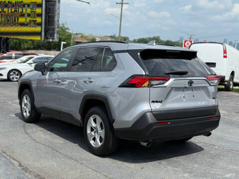 2021 Toyota RAV4 XLE