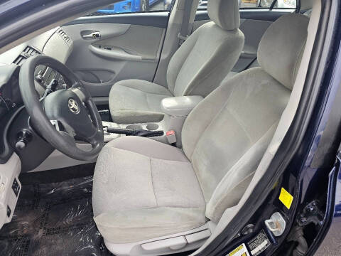 2011 Toyota Corolla LE