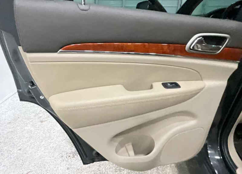 2011 Jeep Grand Cherokee Overland