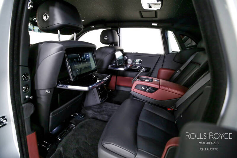 2024 Rolls-Royce Phantom