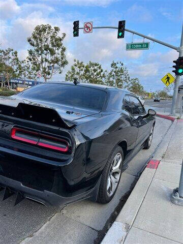 2015 Dodge Challenger SXT Plus