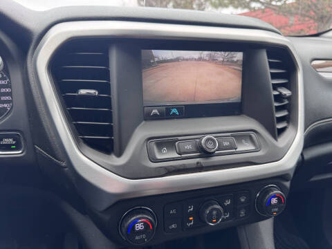 2017 GMC Acadia SLE-1