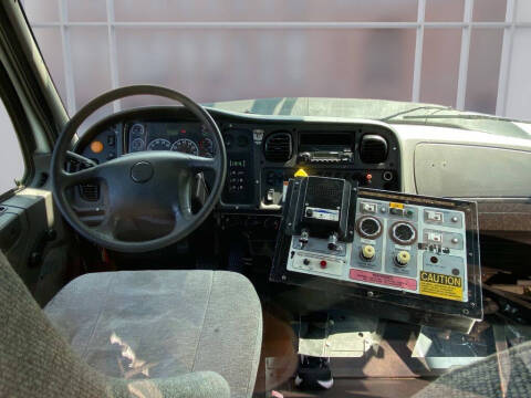 2015 Freightliner 108 SD