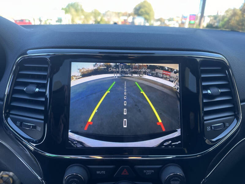 2021 Jeep Grand Cherokee 80th Anniversary Edition