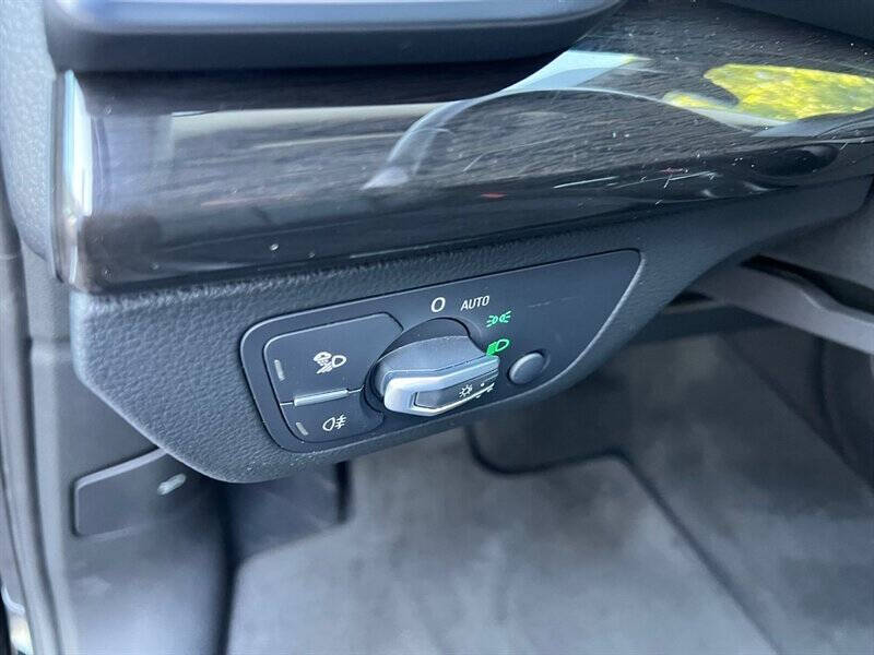 2020 Audi Q5 e quattro Premium 55 TFSI