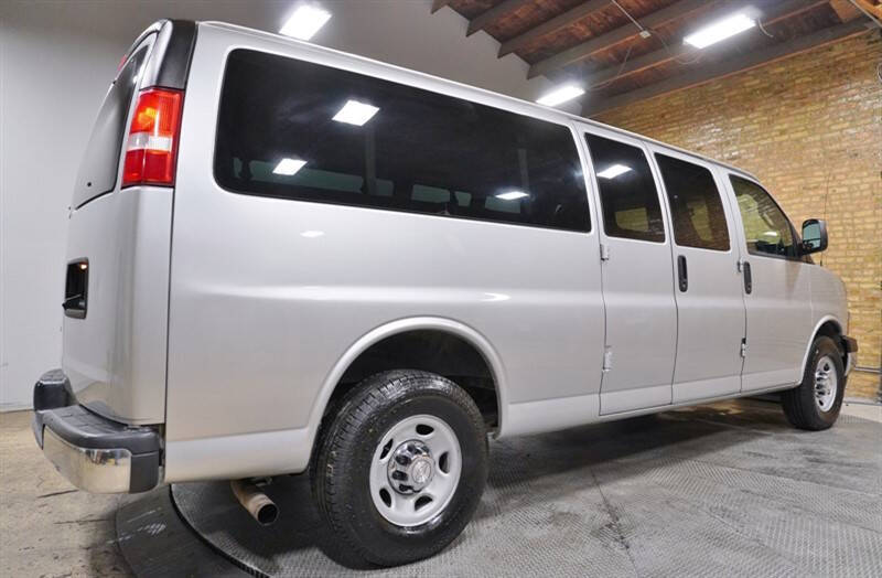 2017 Chevrolet Express LT 3500