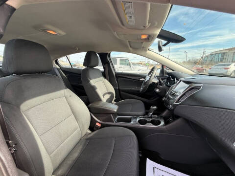 2017 Chevrolet Cruze LT Auto