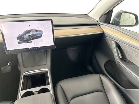 2025 Tesla Model Y Long Range
