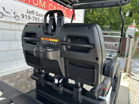 2025 Evolution D5 Maverick-4 - BASE