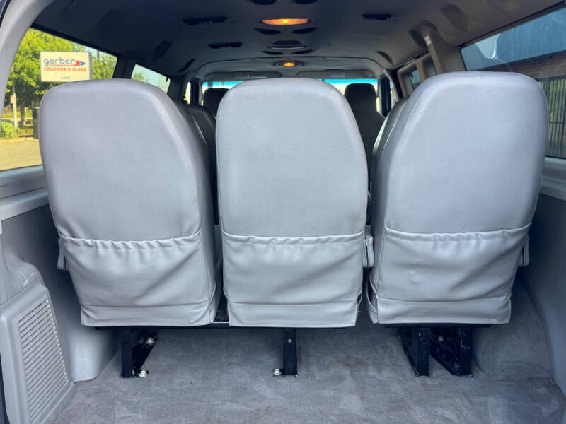 2012 Ford E-Series E-350 SD