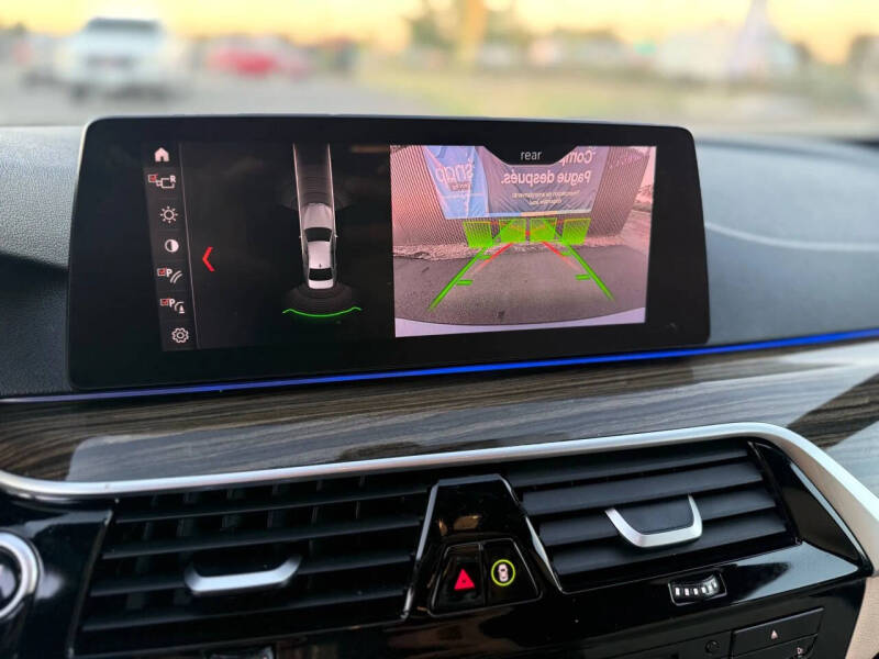 2019 BMW 5 Series 530i