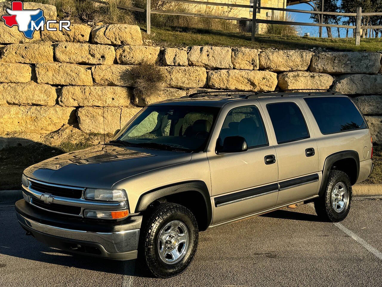 2001 Chevrolet Suburban for sale at TMCR LLC in SPICEWOOD, TX