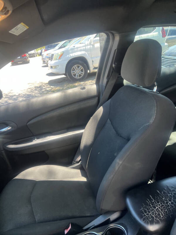 2013 Dodge Avenger SE