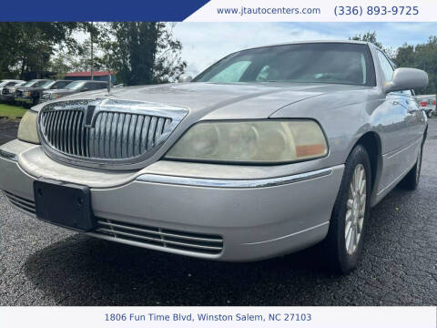 2004 Lincoln Town Car Signature