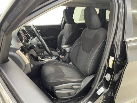 2016 Jeep Cherokee Latitude Altitude