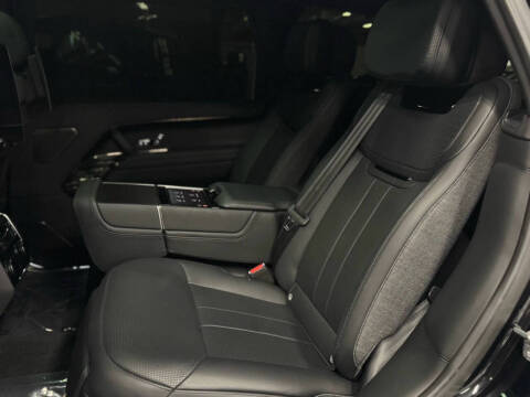 2023 Land Rover Range Rover P530 SV LWB