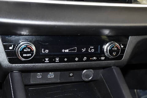 2025 Mitsubishi Outlander PHEV SE