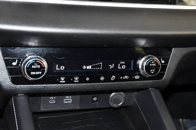 2025 Mitsubishi Outlander PHEV SE