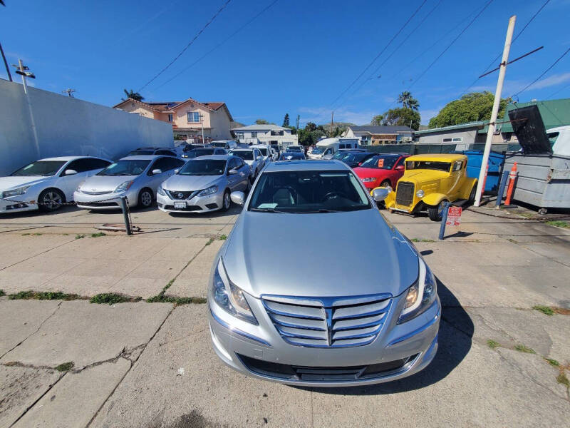 2012 Hyundai Genesis 5.0L R-Spec