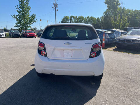 2012 Chevrolet Sonic LS