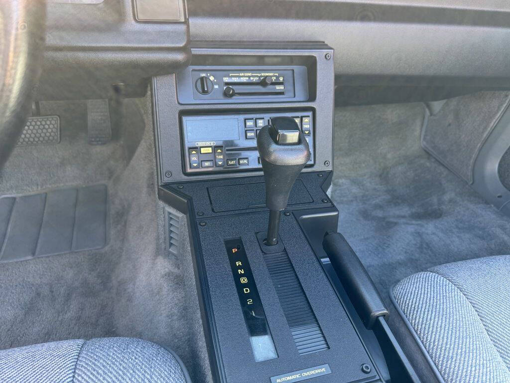 1991 Chevrolet Camaro 30