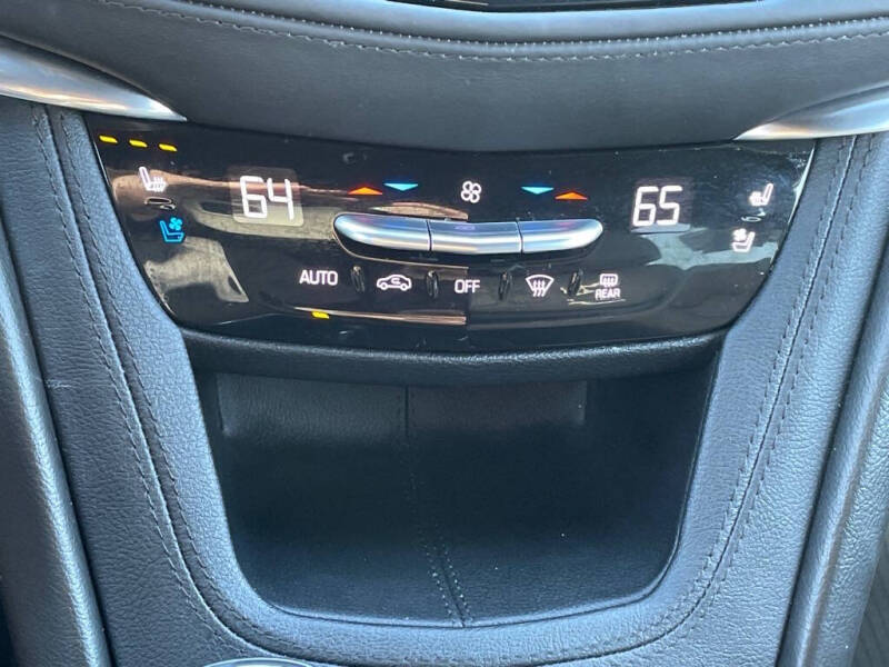 2020 Cadillac XT5 Premium Luxury