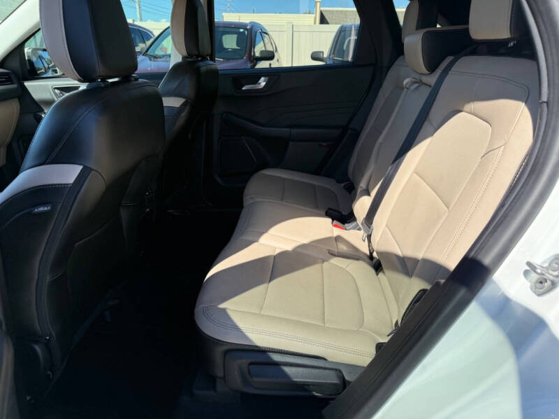 2022 Ford Escape SEL