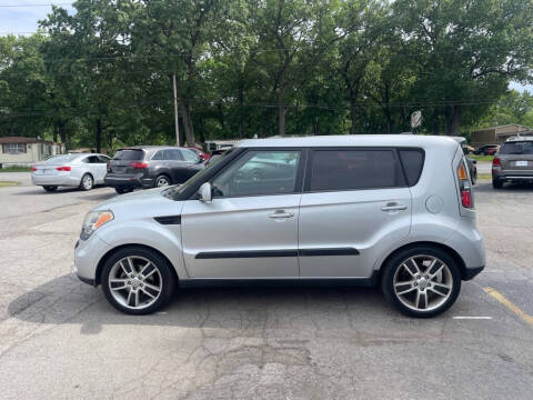 2011 Kia Soul +