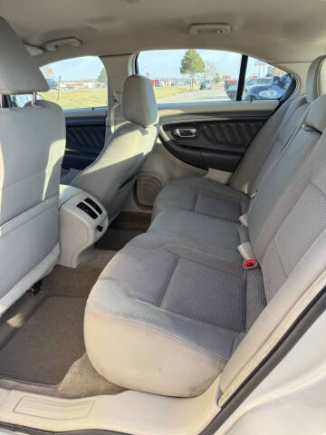 2012 Ford Taurus SEL