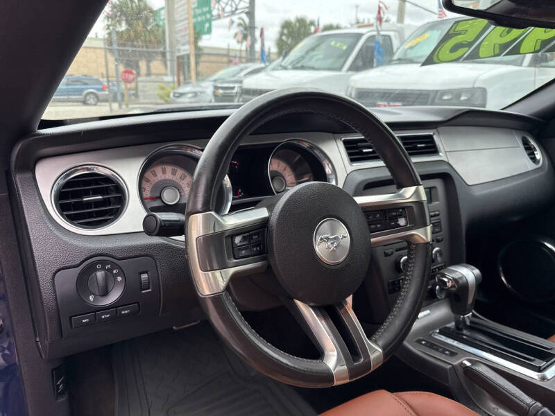 2011 Ford Mustang V6 Premium