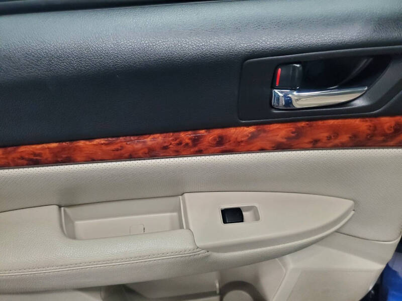 2010 Subaru Legacy 2.5i Limited