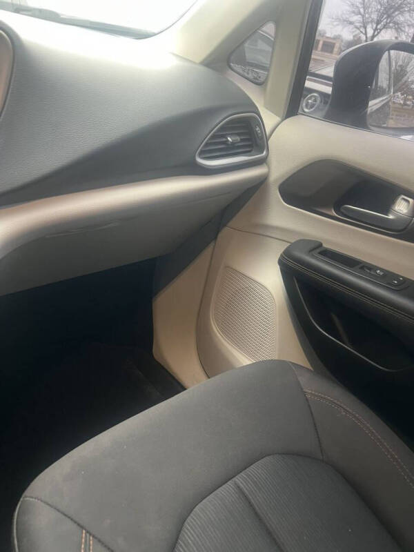 2017 Chrysler Pacifica Touring
