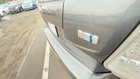 2012 Toyota Prius v Two