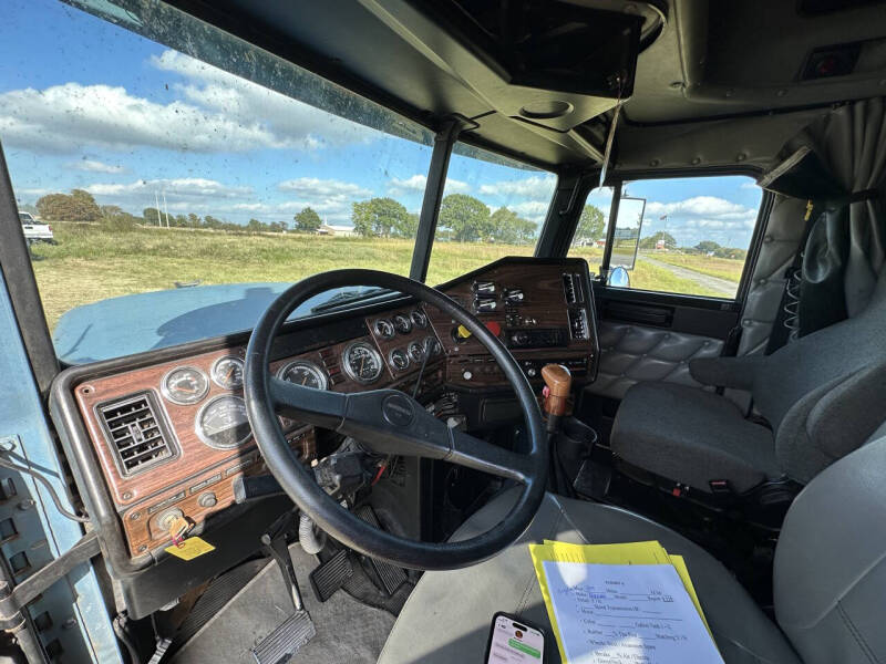 1999 Freightliner Classic