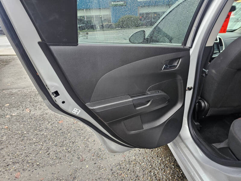 2017 Chevrolet Sonic LT Auto