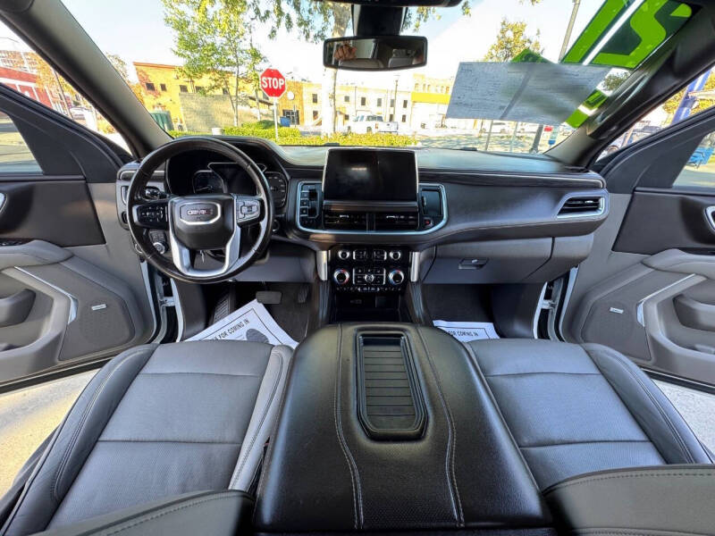 2021 GMC Yukon XL SLT