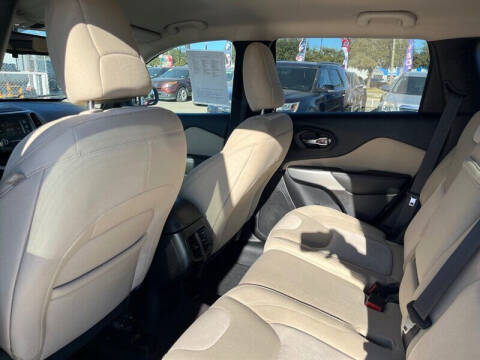 2018 Jeep Cherokee Latitude