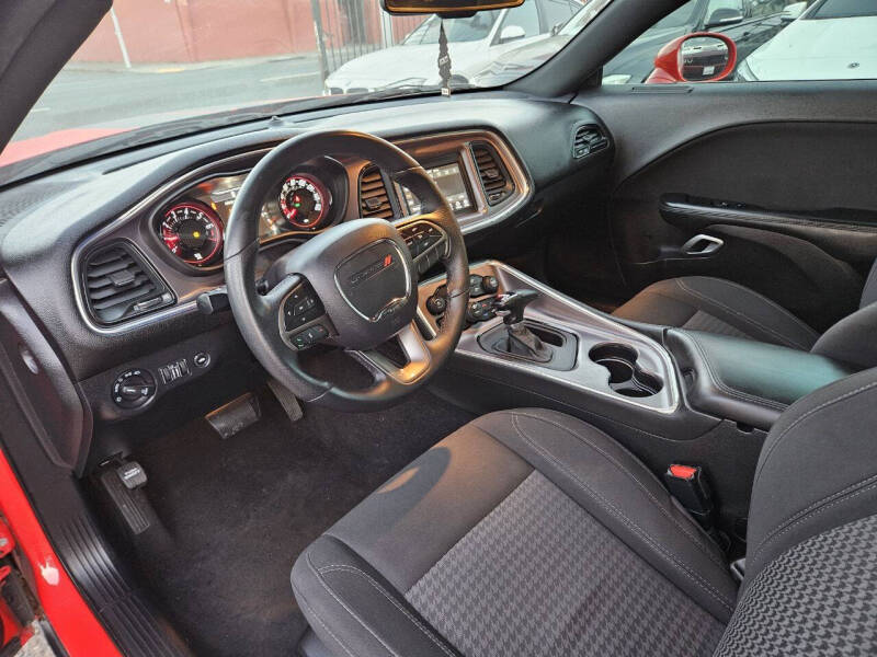 2019 Dodge Challenger SXT