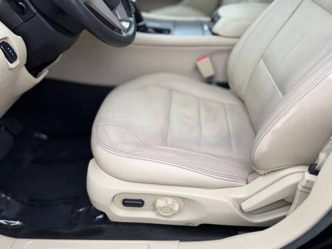 2016 Ford Taurus SEL