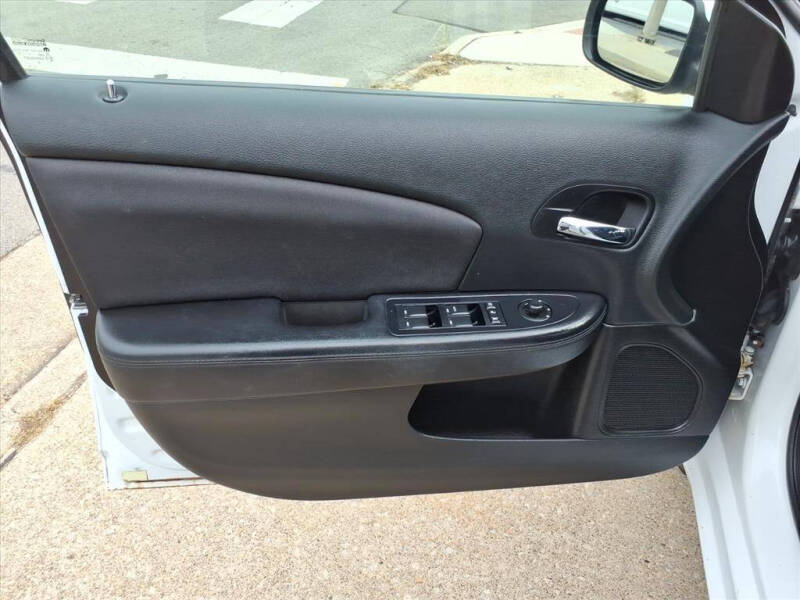 2014 Chrysler 200 Touring