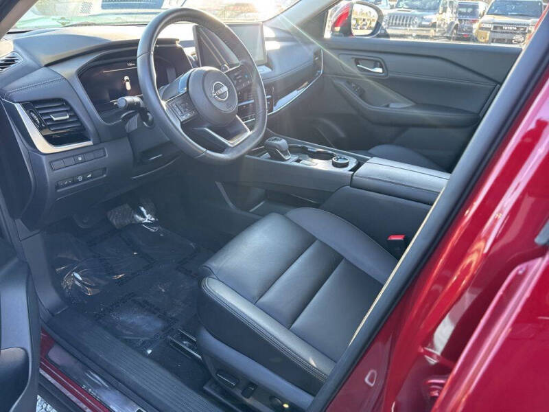 2024 Nissan Rogue SL