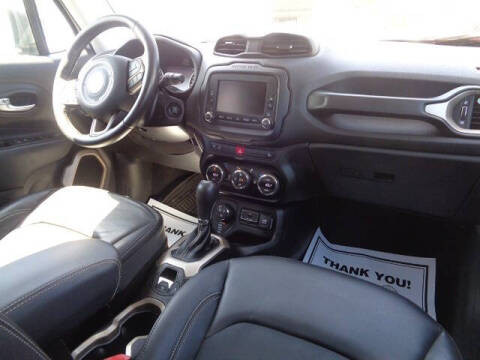 2017 Jeep Renegade Deserthawk