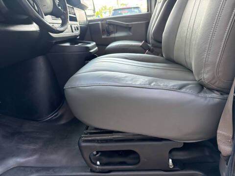 2020 Chevrolet Express 2500