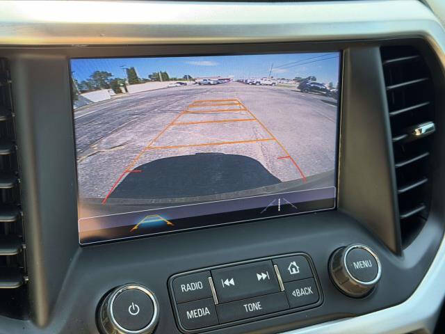 2017 GMC Acadia SLE-2