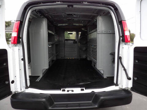 2022 Chevrolet Express 2500